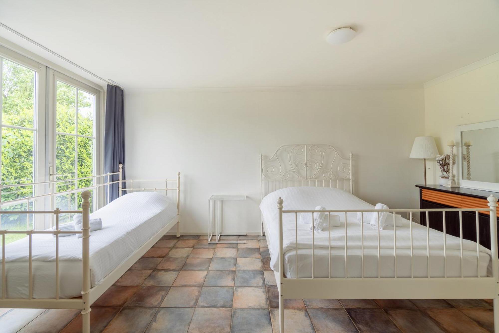 Comfort Villa For 8 People Zeewolde Buitenkant foto